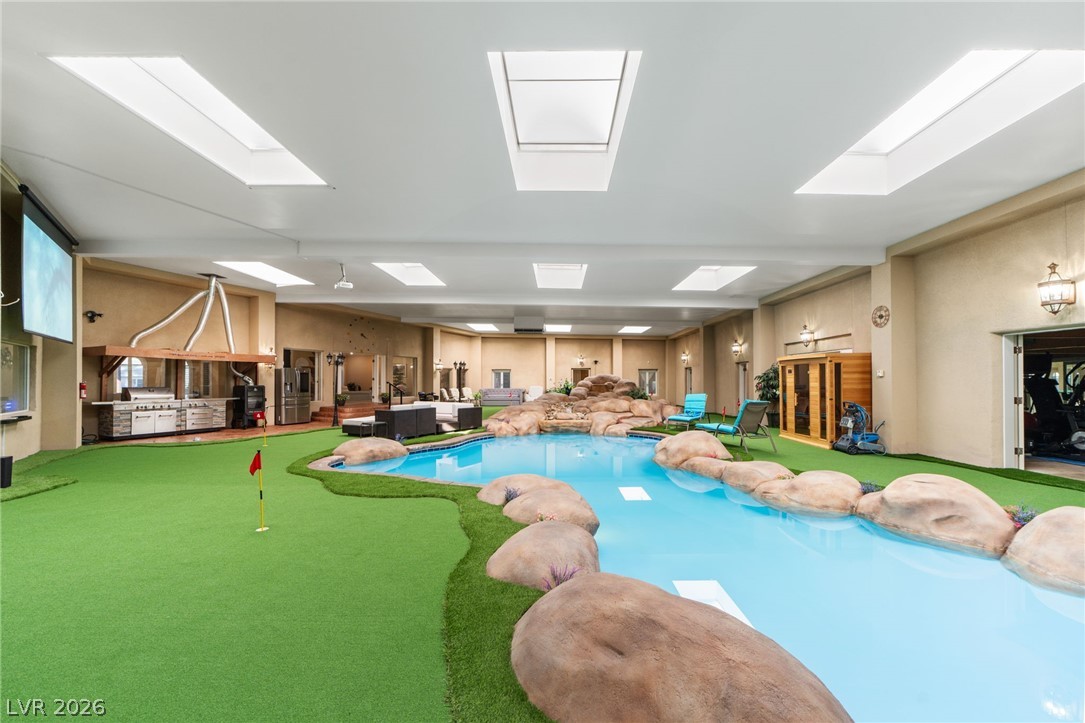 2525 Driftwood Drive