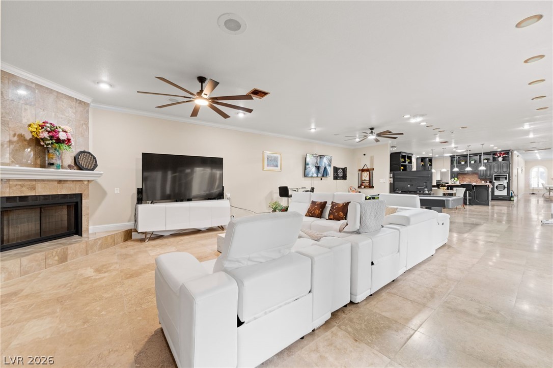 2525 Driftwood Drive