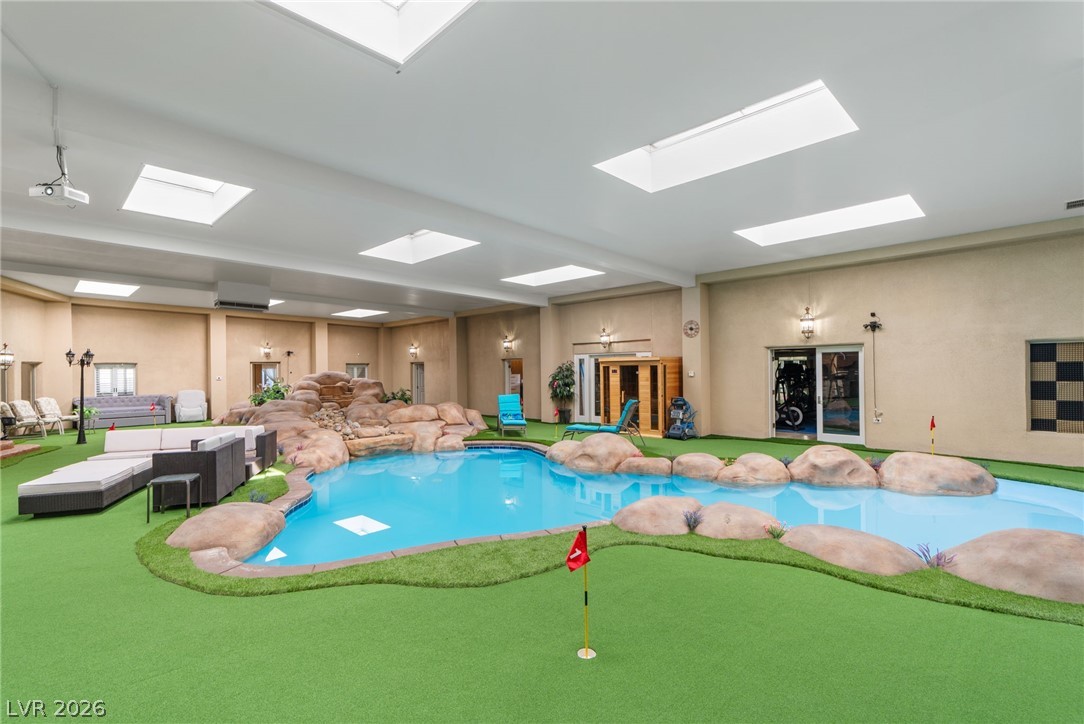 2525 Driftwood Drive