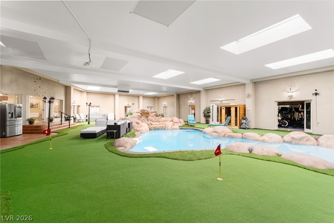 2525 Driftwood Drive