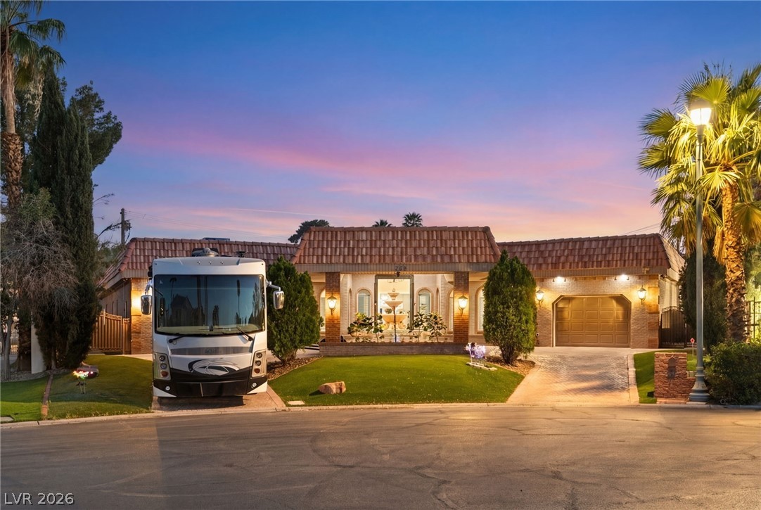 2525 Driftwood Drive