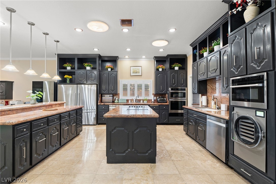2525 Driftwood Drive