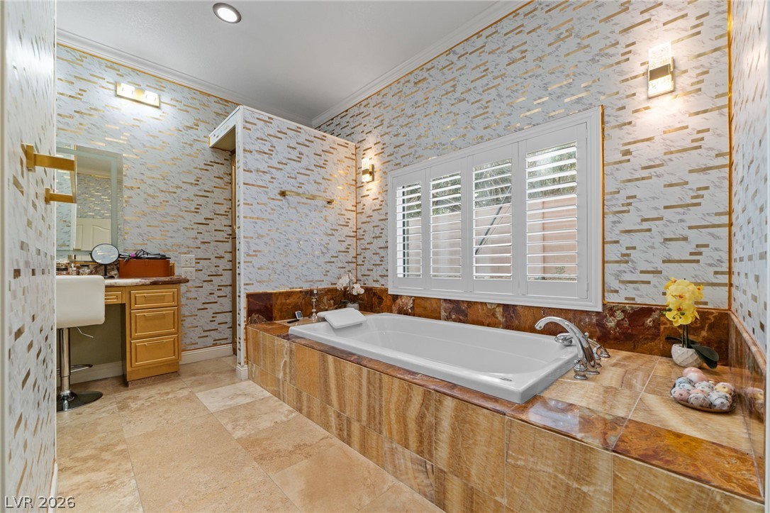 2525 Driftwood Drive