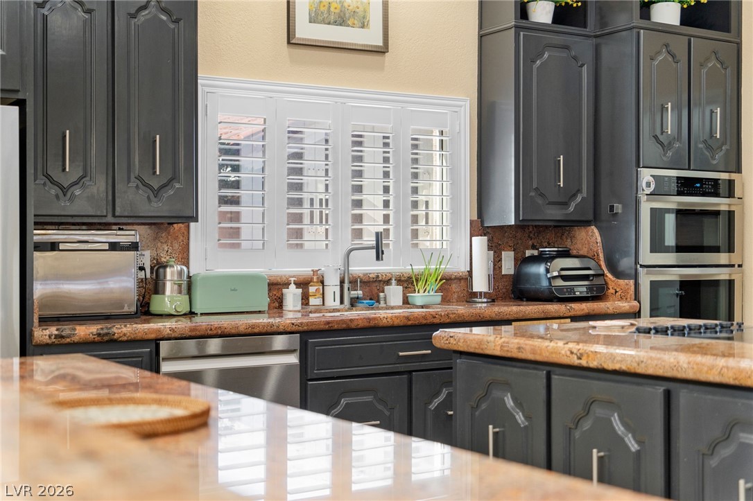 2525 Driftwood Drive