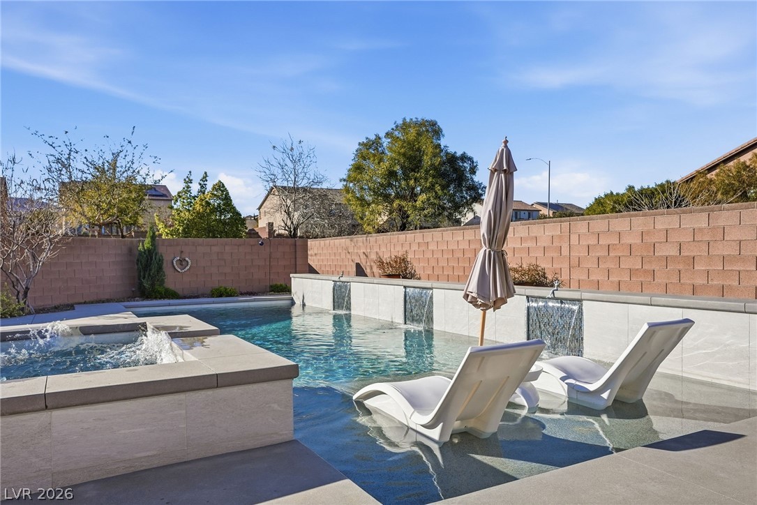 7385 Quaking Aspen Street