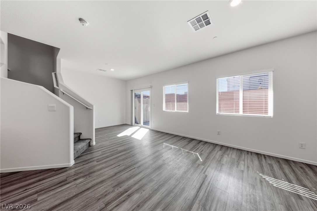 4665 Zodiac Sky Avenue 2