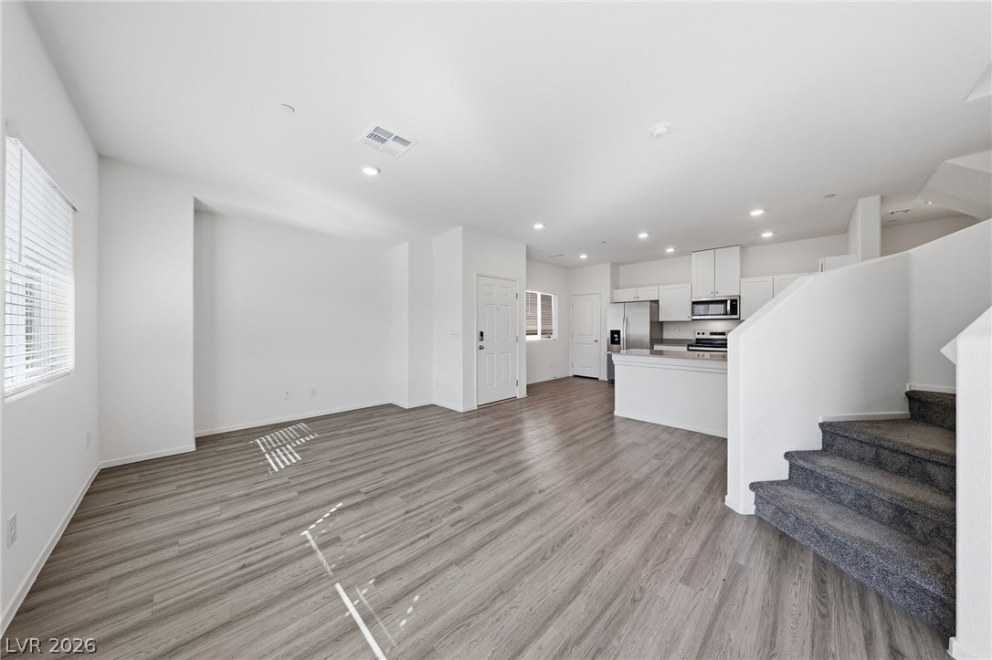 4665 Zodiac Sky Avenue 2