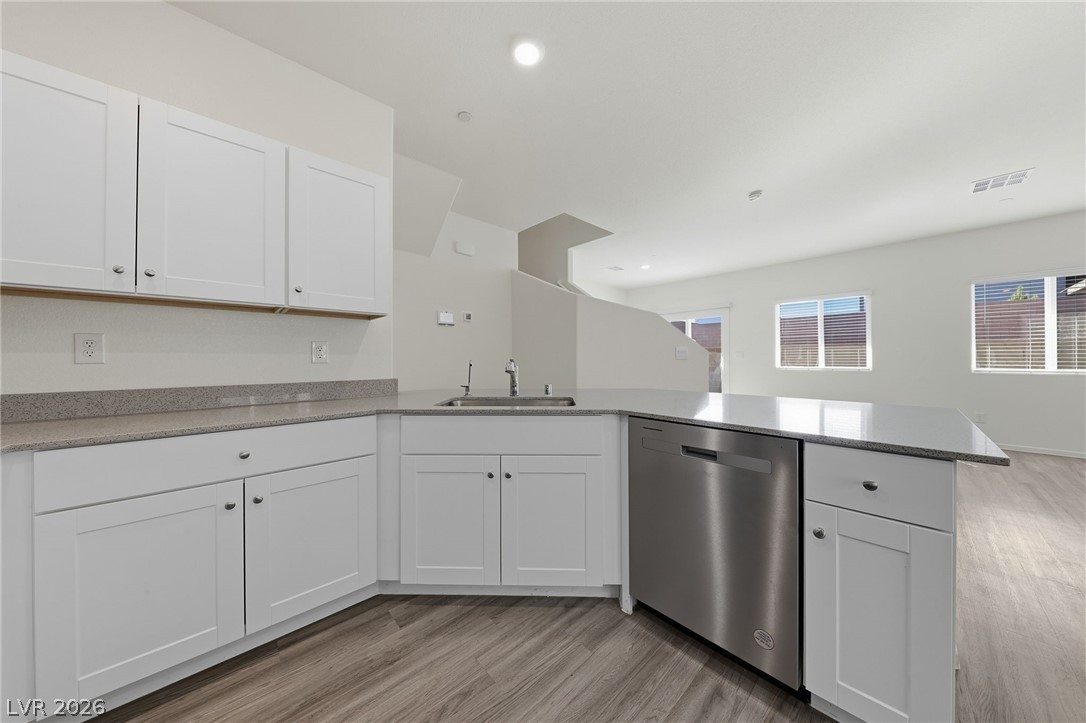 4665 Zodiac Sky Avenue 2