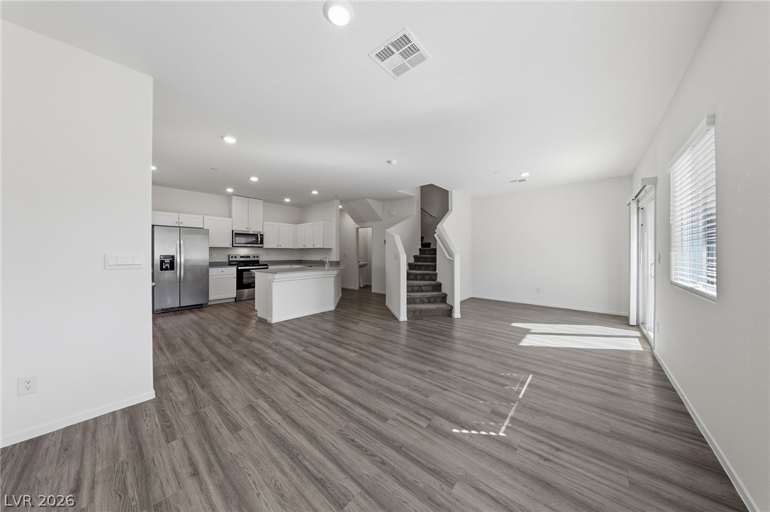 4665 Zodiac Sky Avenue 2