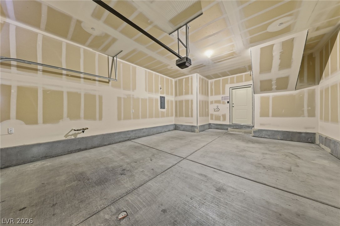 4665 Zodiac Sky Avenue 2