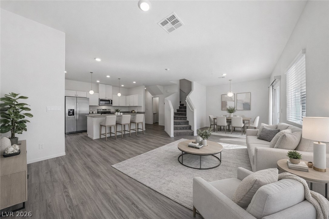 4665 Zodiac Sky Avenue 2