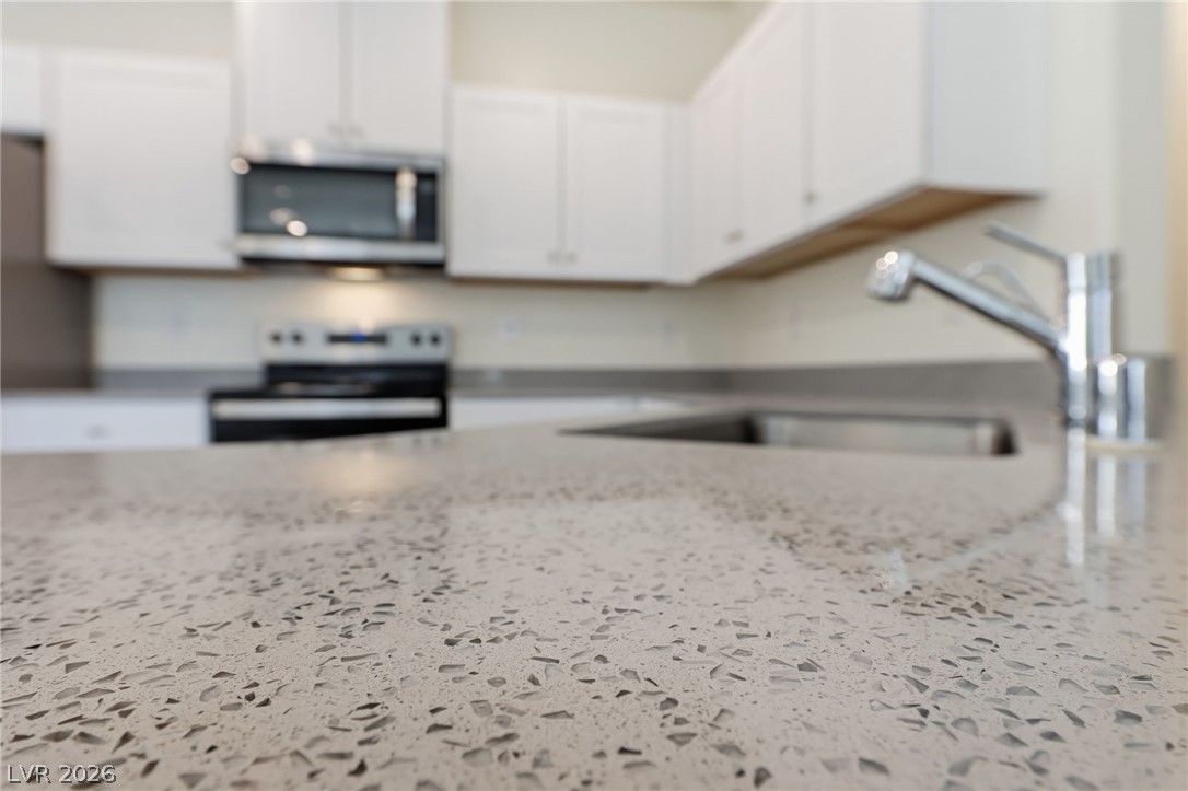 4665 Zodiac Sky Avenue 2