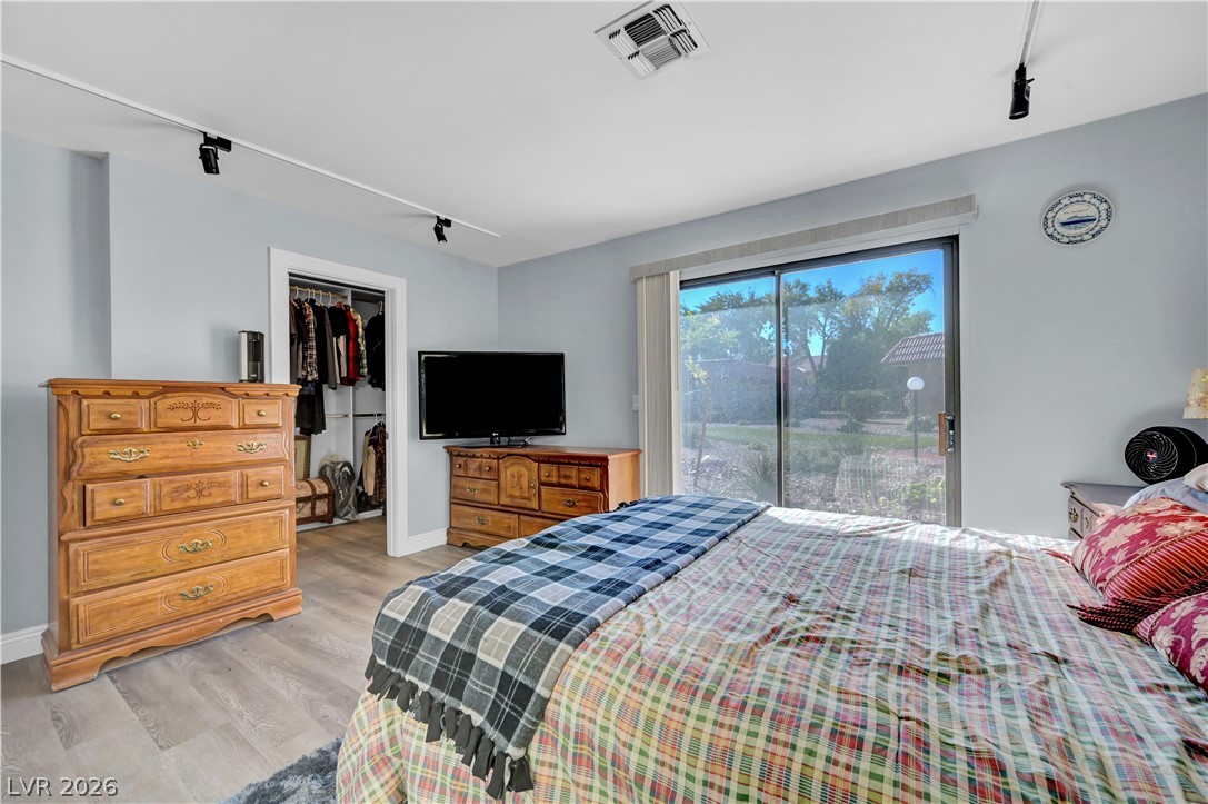 639 Pepper Tree Circle