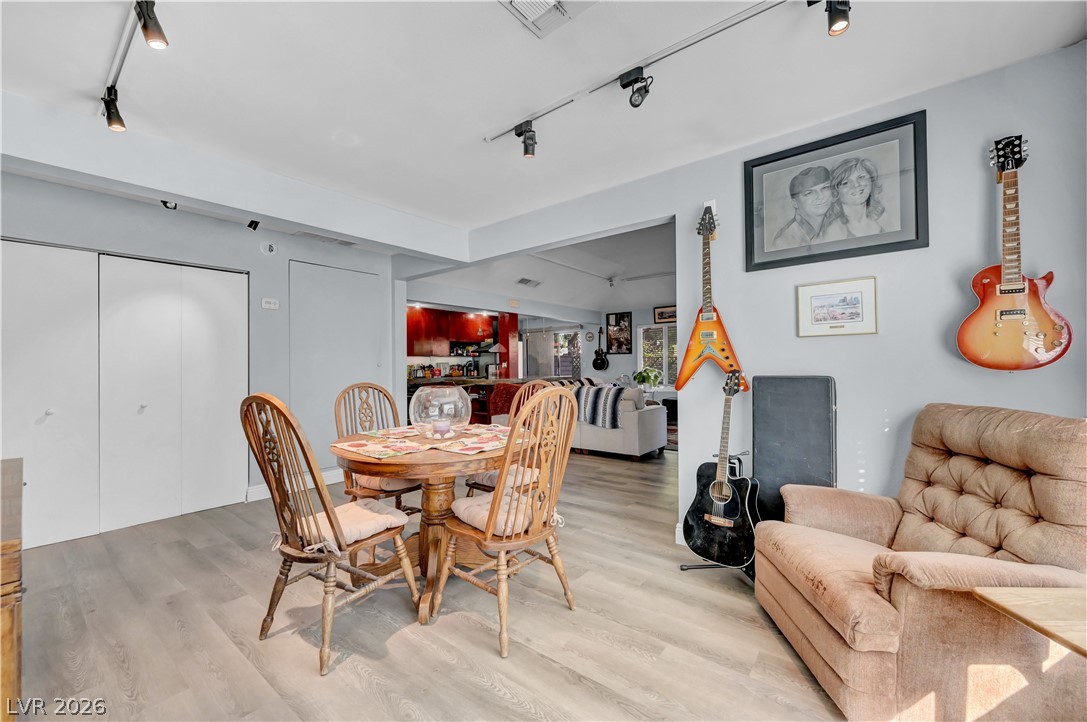 639 Pepper Tree Circle