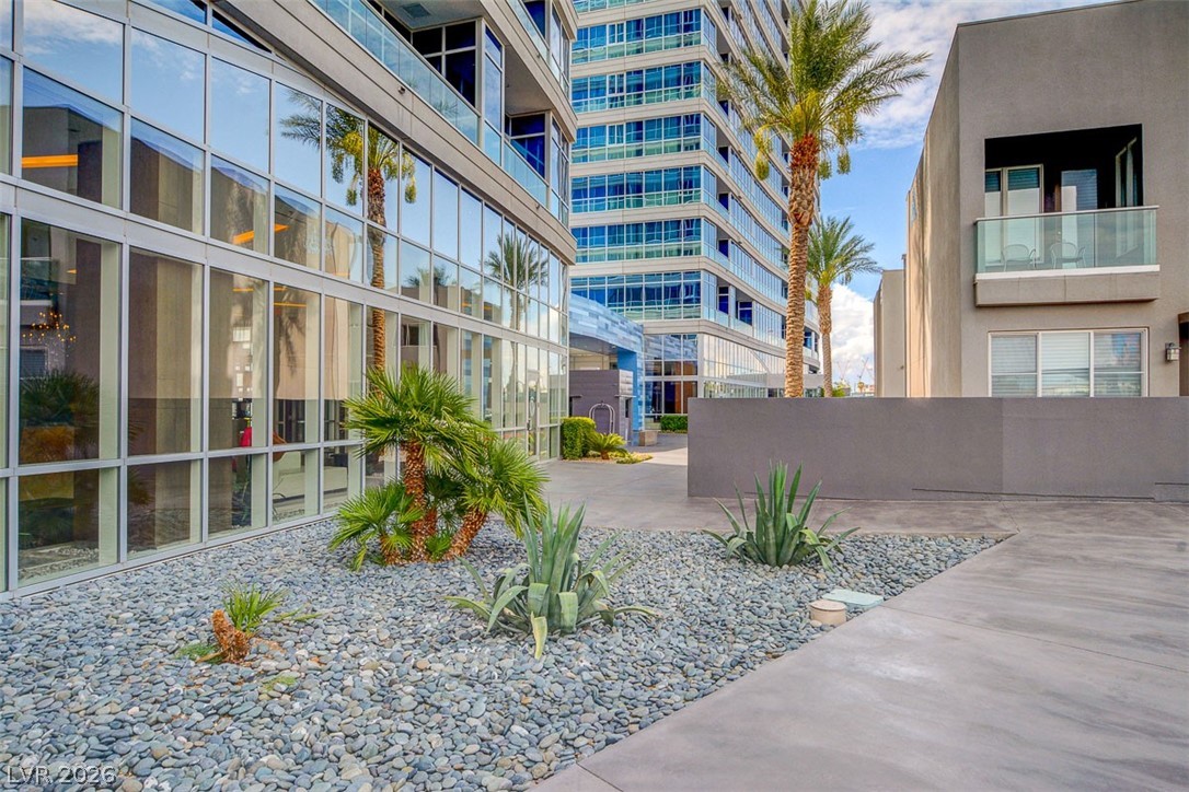 4525 Dean Martin Drive 306