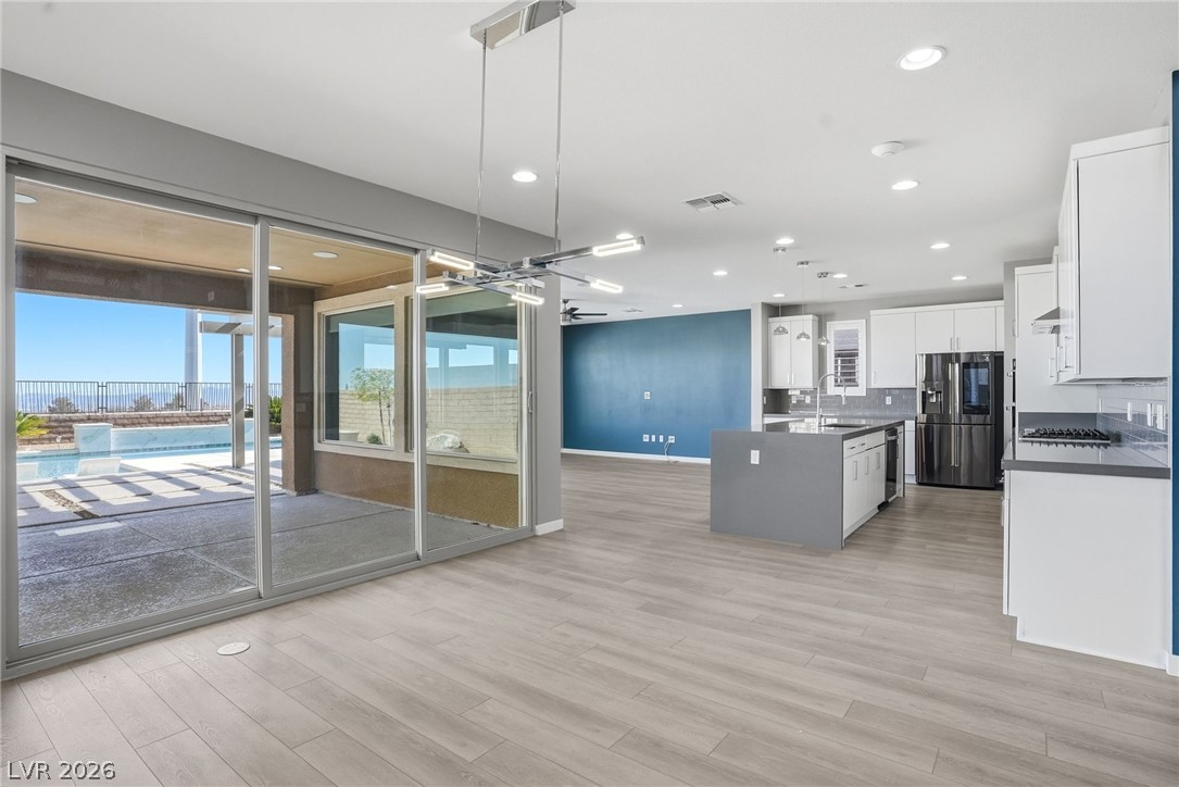 2604 Evolutionary Lane