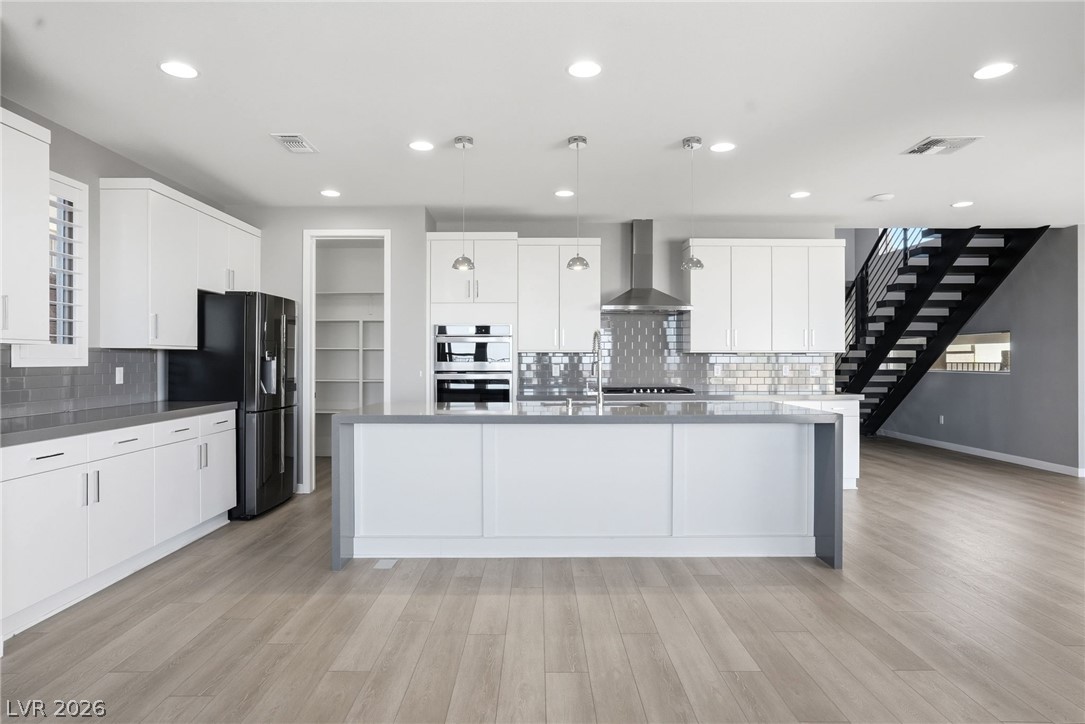 2604 Evolutionary Lane