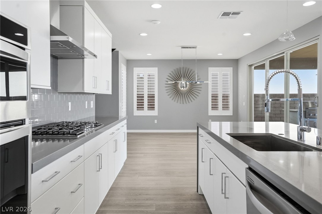 2604 Evolutionary Lane