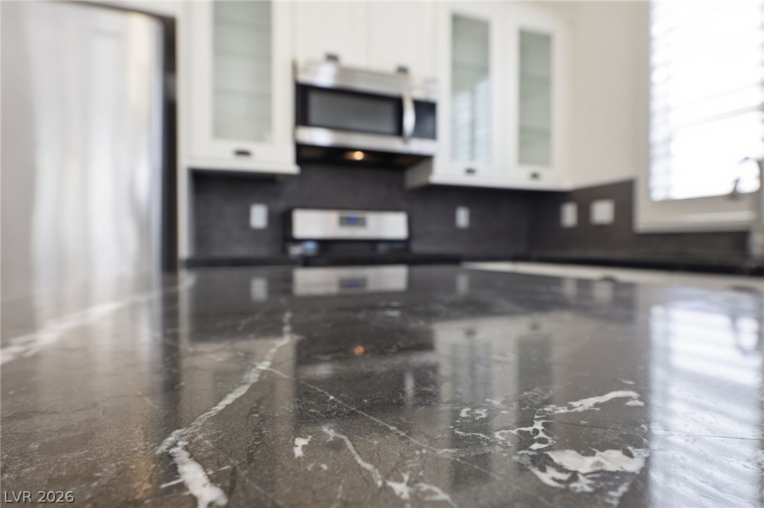 3376 Michelangelo Court