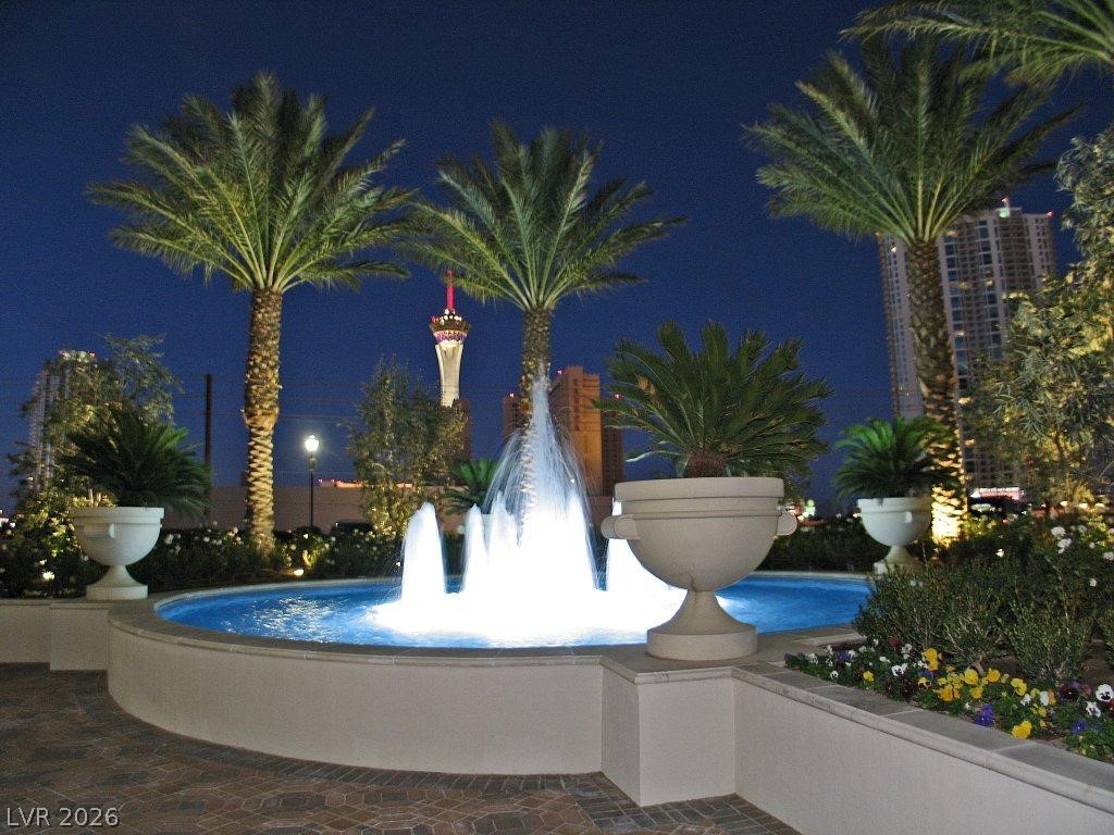 2747 PARADISE Road 502