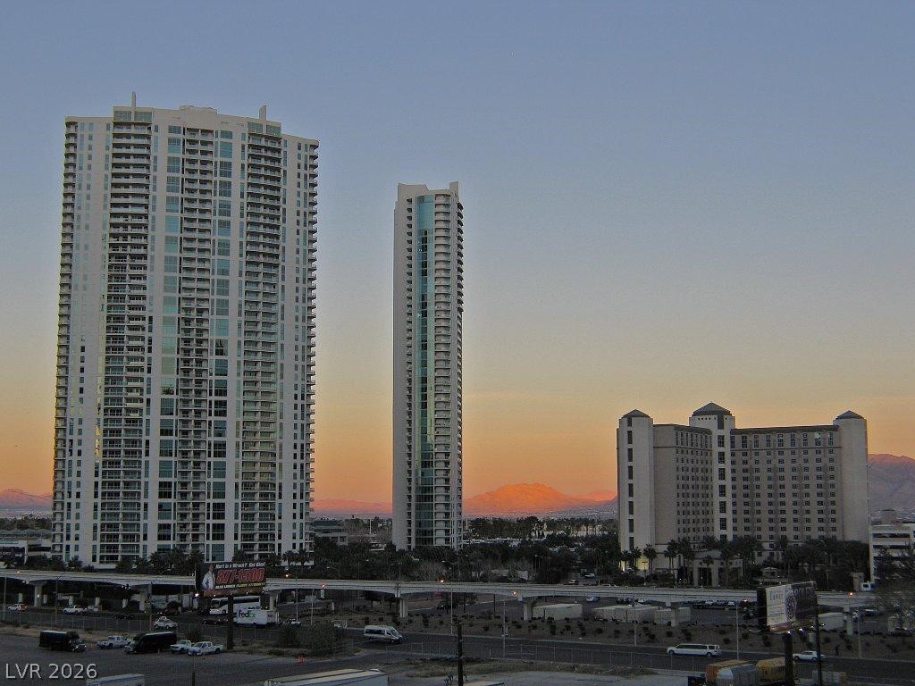 2747 PARADISE Road 502