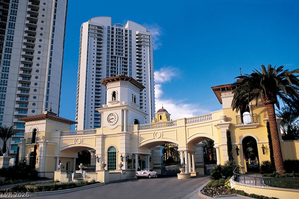 2747 PARADISE Road 502