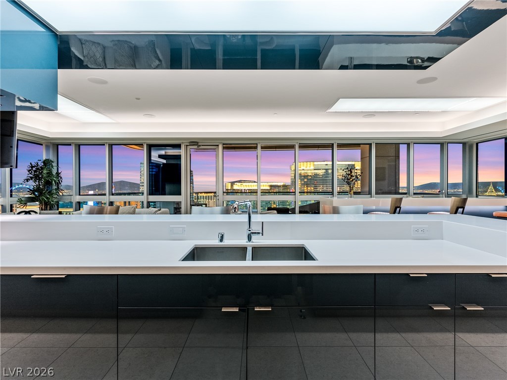 4471 Dean Martin Drive 4308