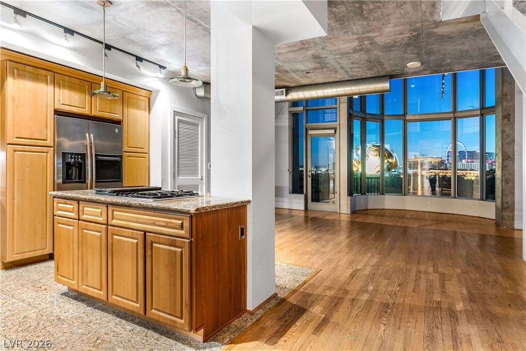 360 East Desert Inn Road 607