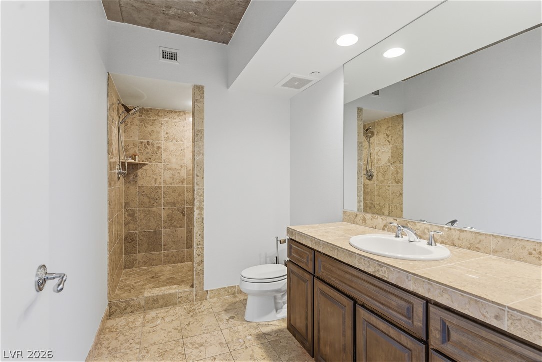 360 East Desert Inn Road 607