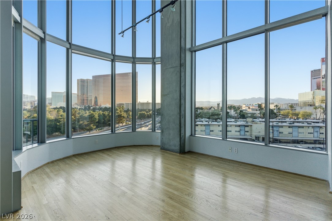 360 East Desert Inn Road 607