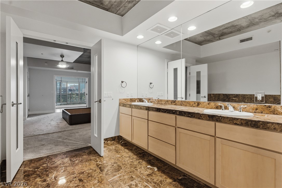 360 East Desert Inn Road 607
