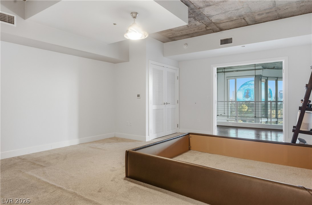 360 East Desert Inn Road 607