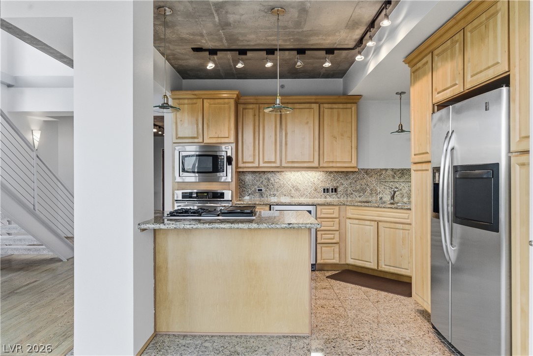 360 East Desert Inn Road 607