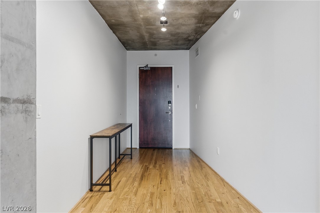 360 East Desert Inn Road 607