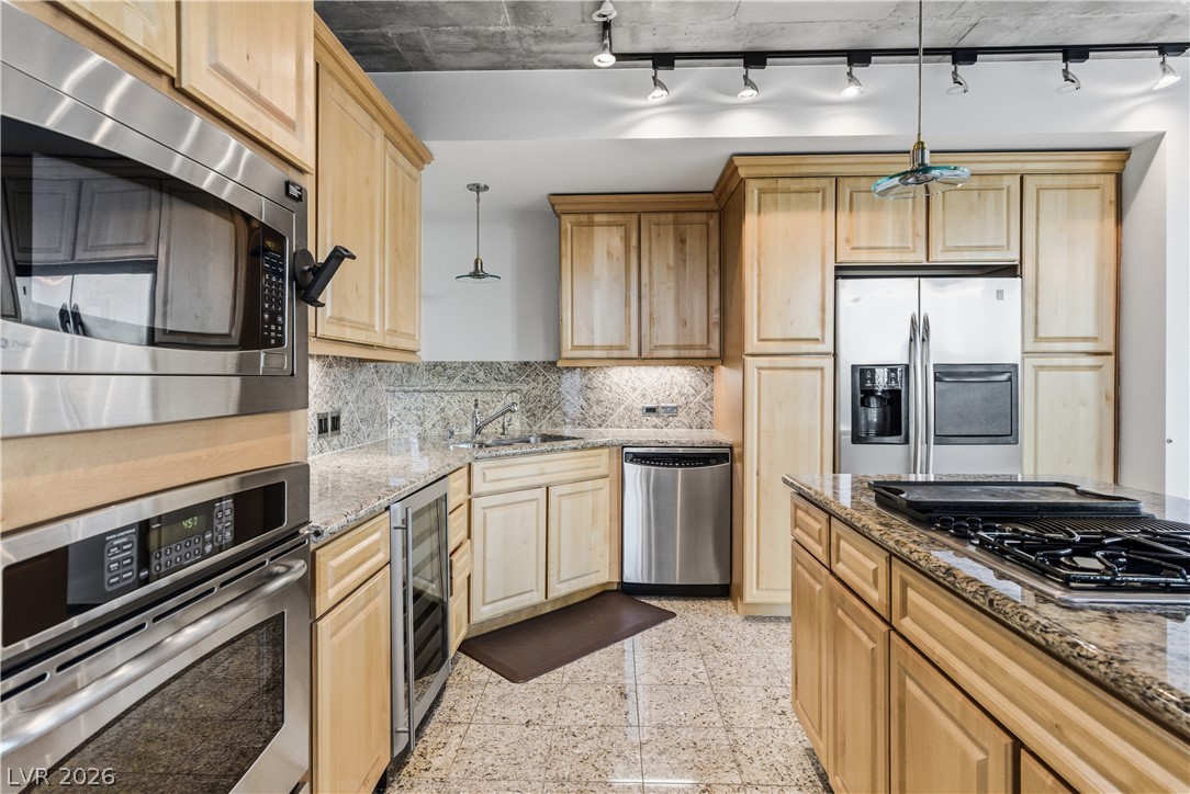 360 East Desert Inn Road 607