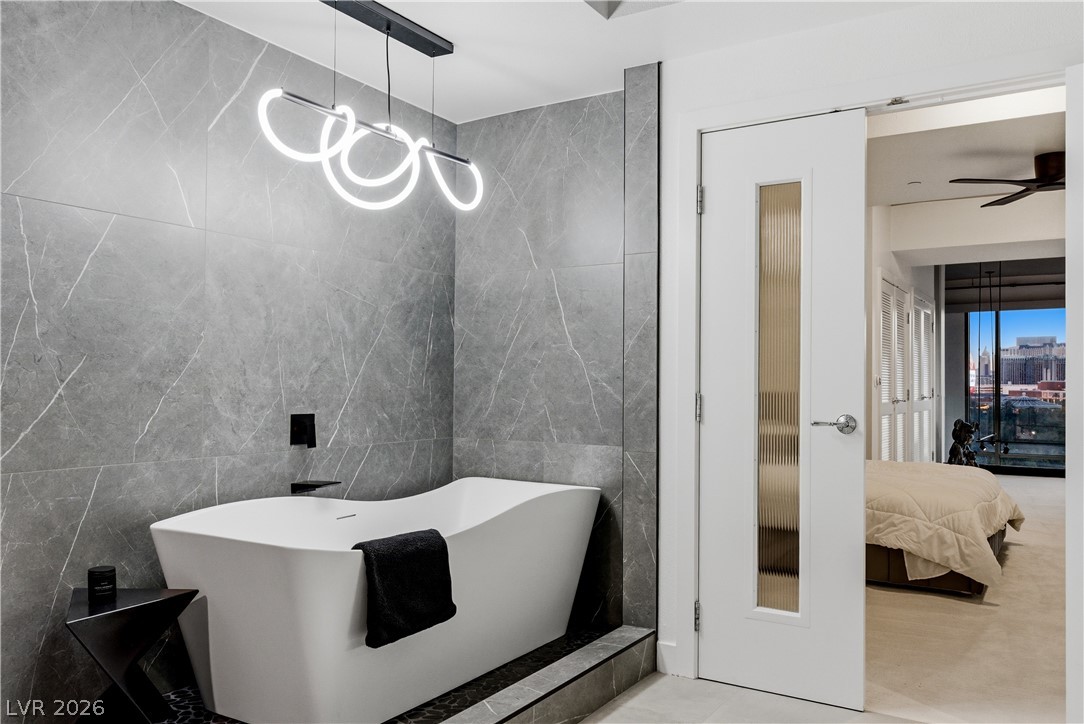 360 East Desert Inn Road 807