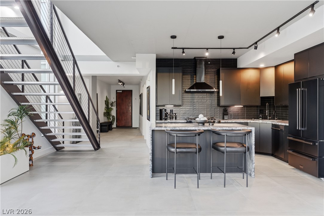 360 East Desert Inn Road 807