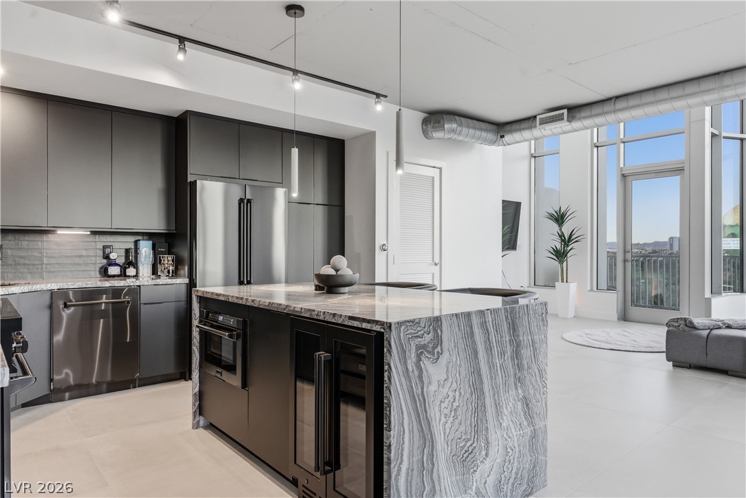 360 East Desert Inn Road 807