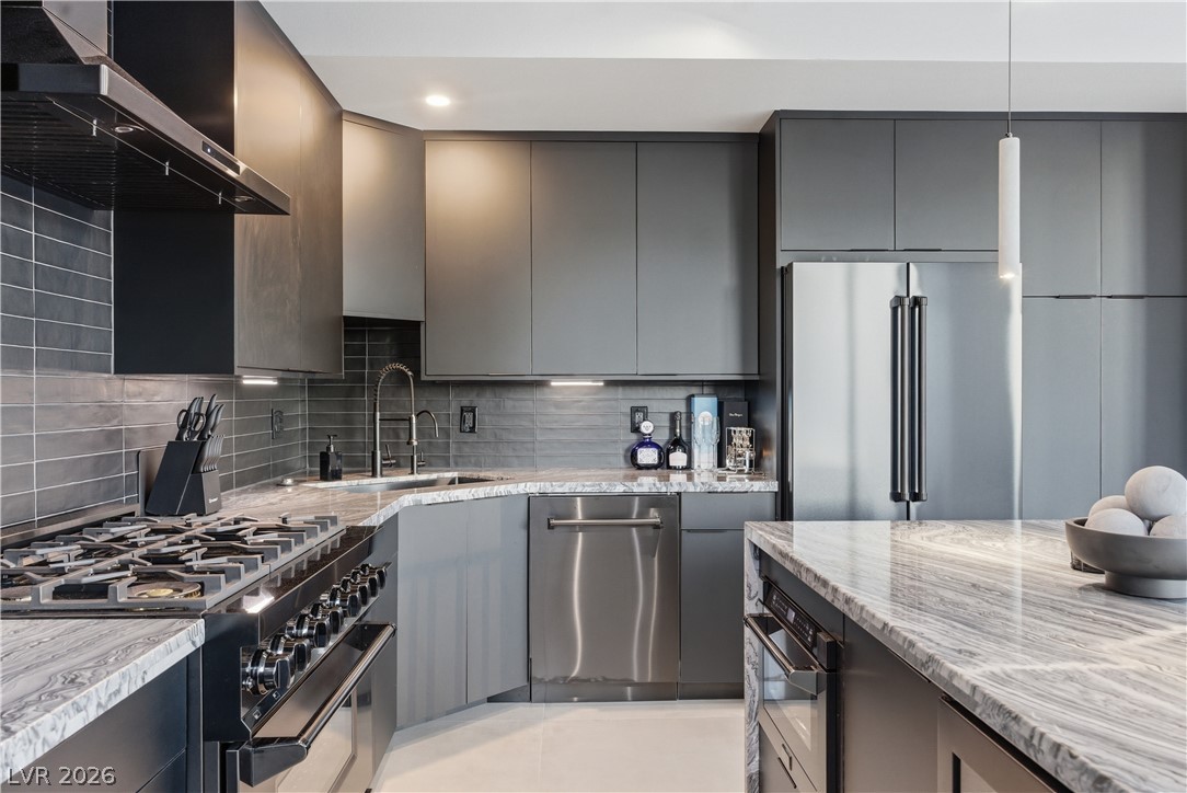 360 East Desert Inn Road 807