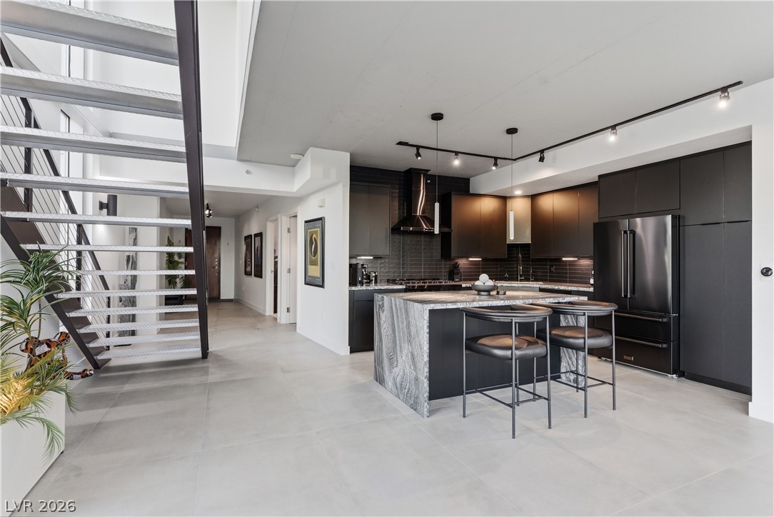 360 East Desert Inn Road 807