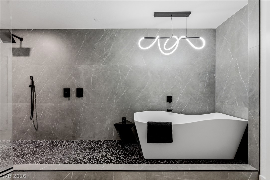 360 East Desert Inn Road 807