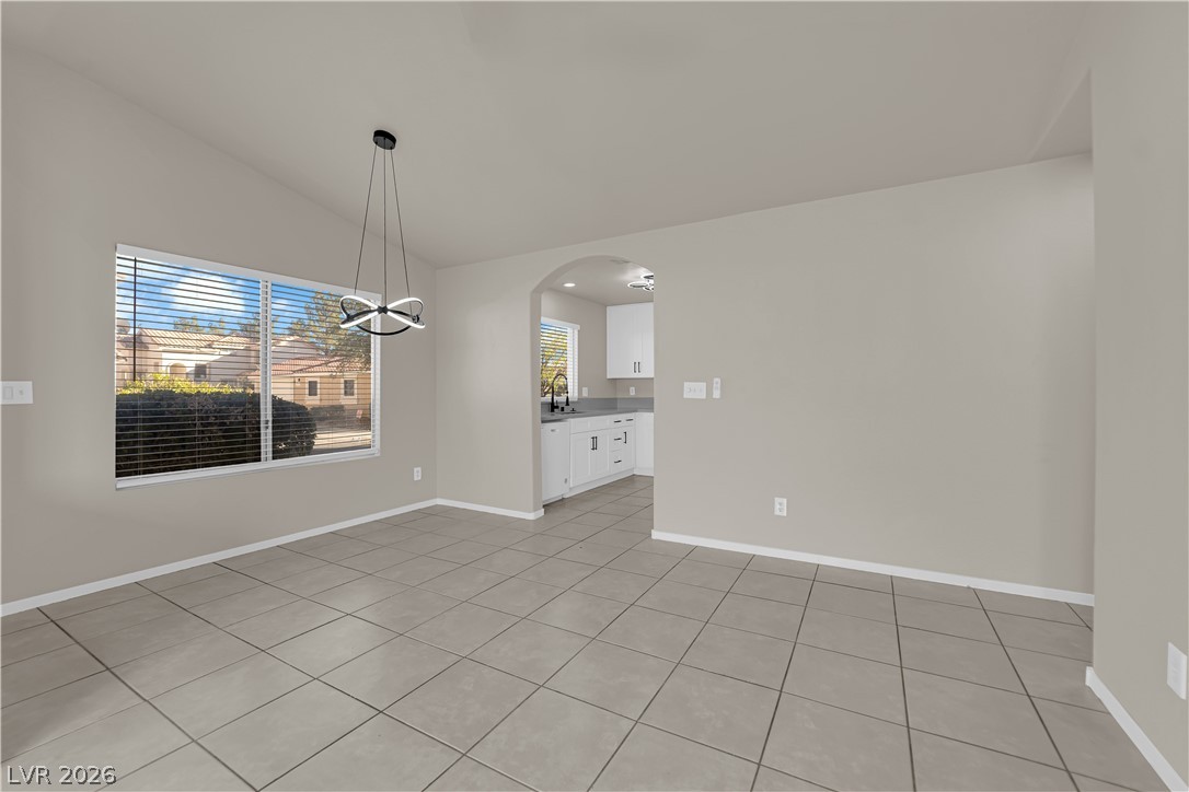 2433 Cliffwood Drive