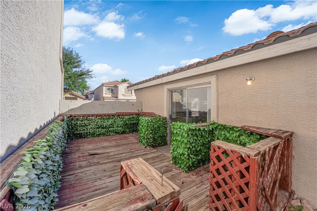 2433 Cliffwood Drive