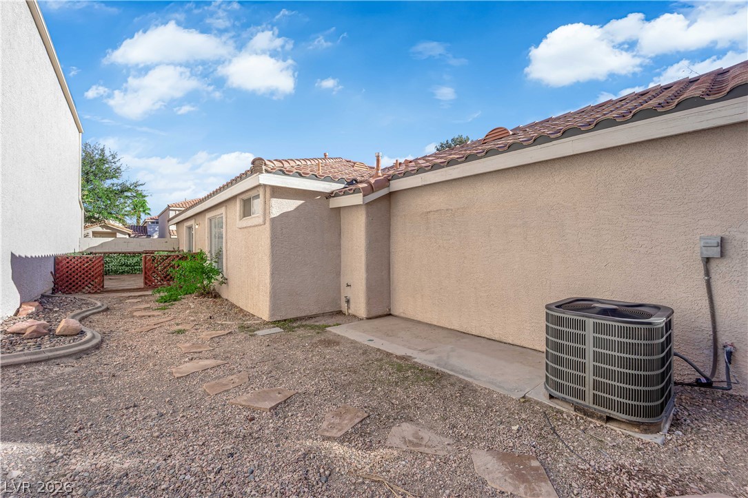 2433 Cliffwood Drive