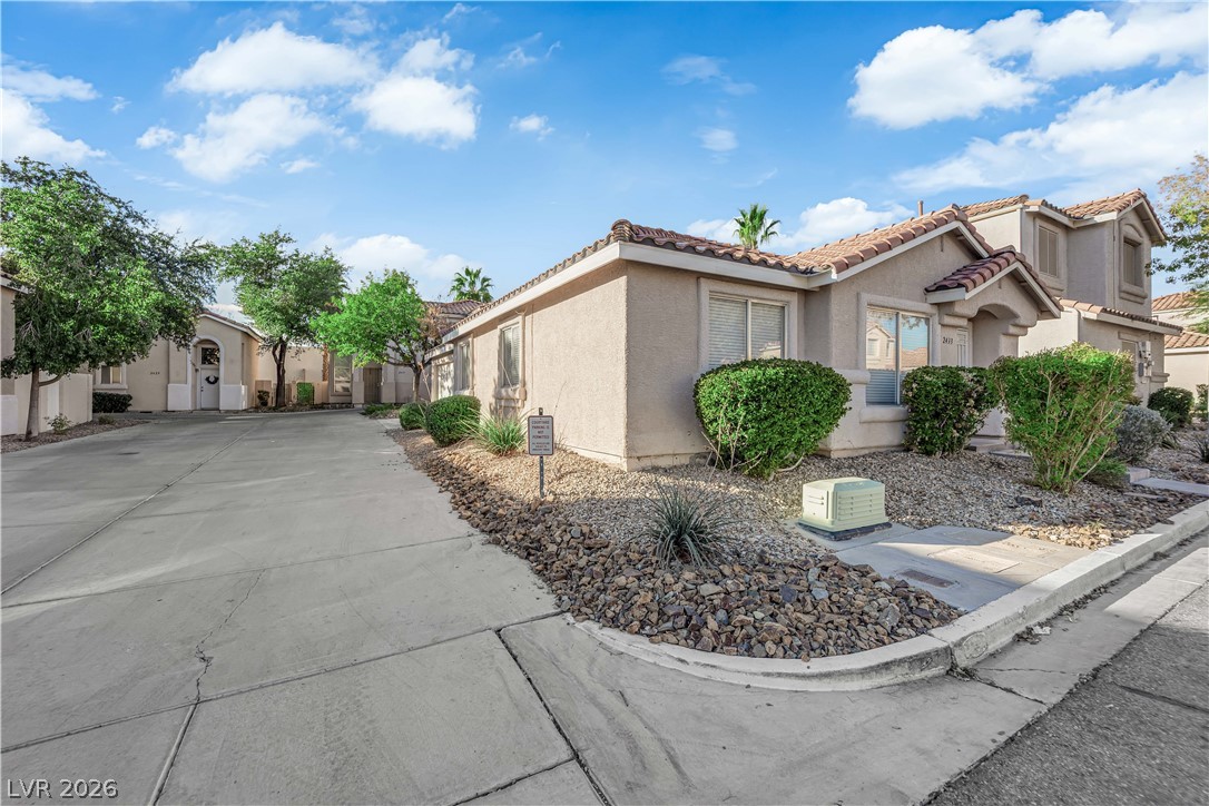 2433 Cliffwood Drive