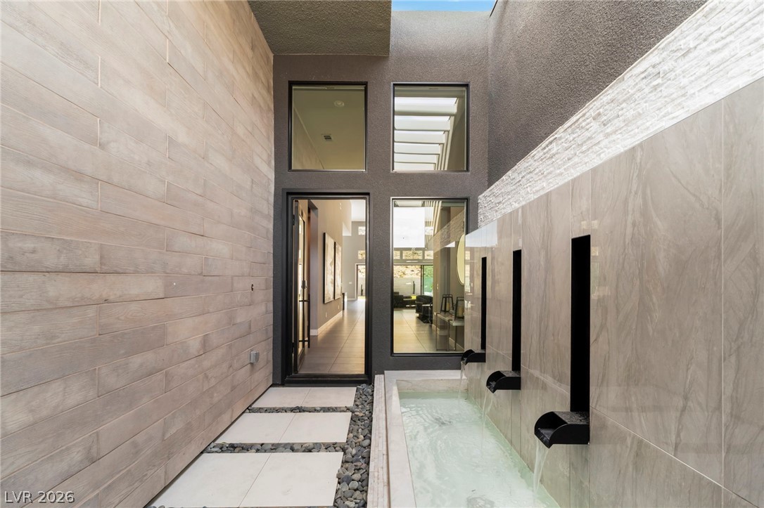 5201 Peak Climb Drive