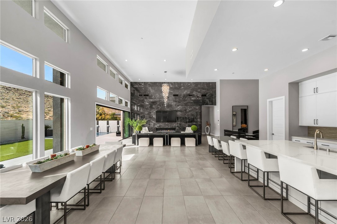 5201 Peak Climb Drive