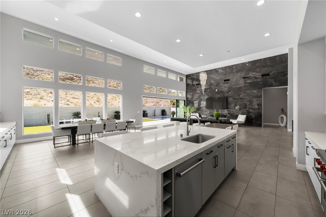 5201 Peak Climb Drive