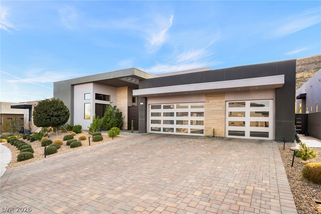 5201 Peak Climb Drive