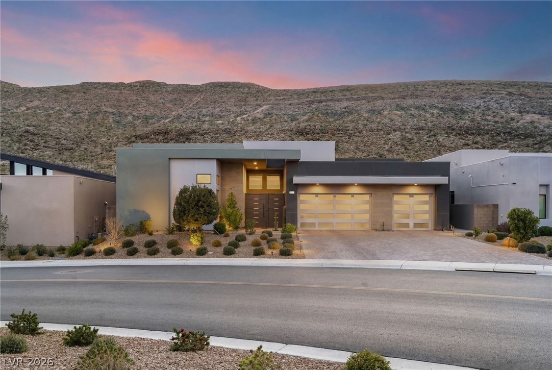 5201 Peak Climb Drive